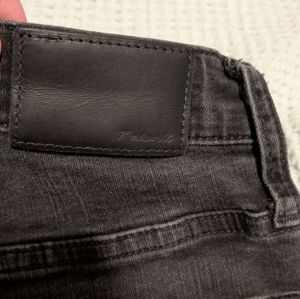 Madewell 10" High Rise Skinny Black Jeans - Picture 4 of 7